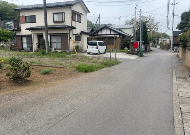 【外観】 | 物件の詳細については、現地を見てわかること以外に、役所や法務局などで調べないとわからないことがあります。そのため、現地に行く場合は、もしこの物件を買ったらどのような生活ができるかをイメージしましょう。