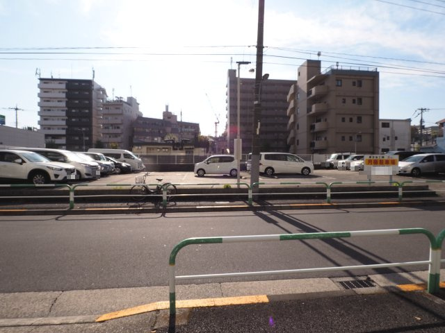 東京染工駐車場