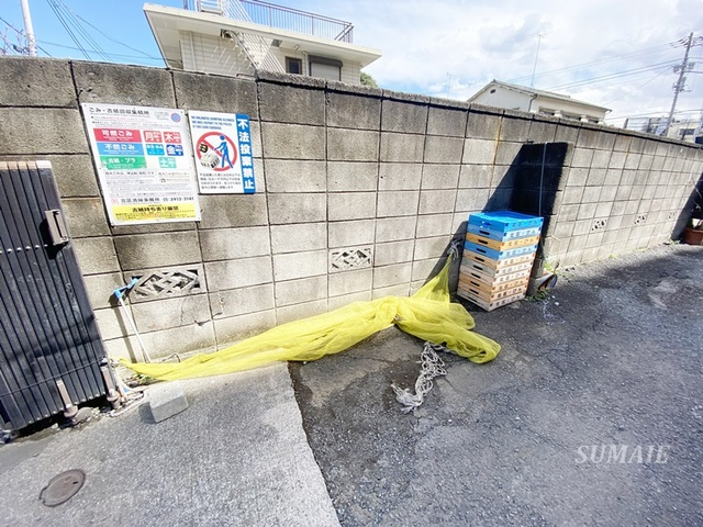 イワタハイツのその他共用部分|敷地内にゴミ置き場あります☆