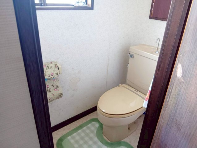 【トイレ】 | 東伊豆町奈良本 中古住宅 EH06134 | 東伊豆町奈良本　2Fトイレ