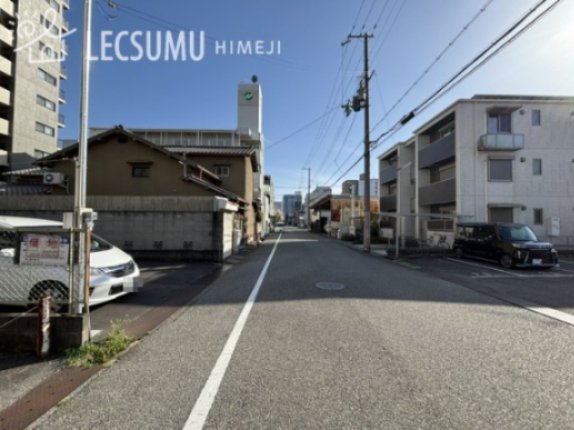 姫路市東延末１丁目／売土地の前面道路含む現地写真