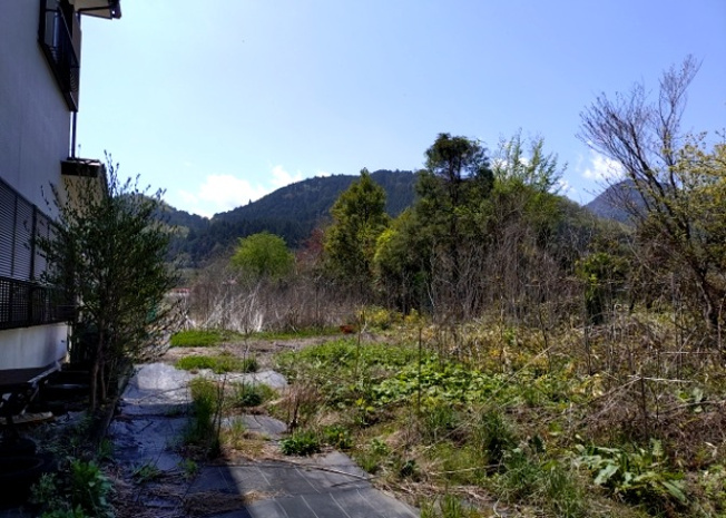 【外観】 | 土地の面積＝住宅面積ではありません。建ぺい率の問題などで、土地のある場所によって住宅を建てられる面積は限られています。高さもしかり、「土地」という言葉の中には、建築条件も含まれると考えておきましょう。