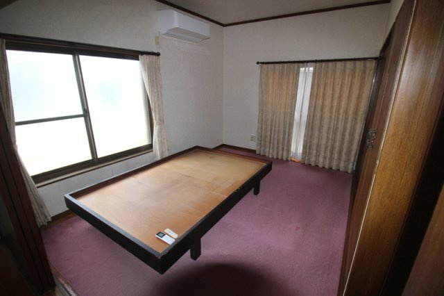 北諸県郡三股町大字樺山の中古一戸建の洋室