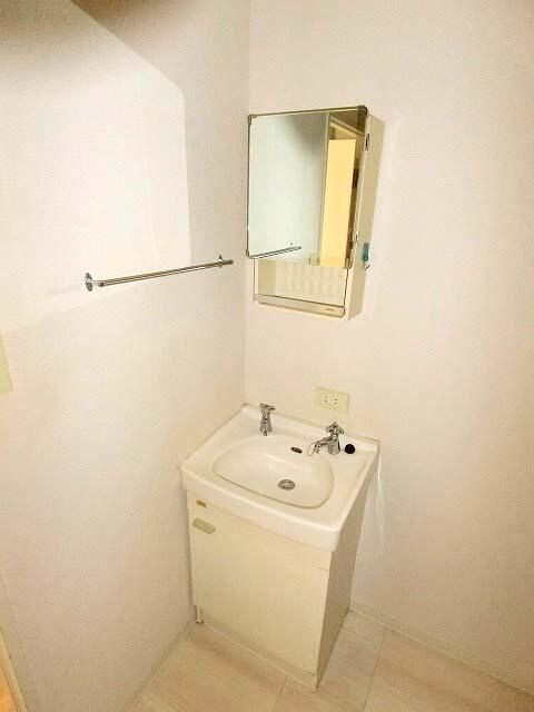 蔵前双葉ハイツの独立洗面台