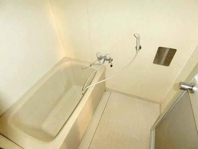 蔵前双葉ハイツの浴室