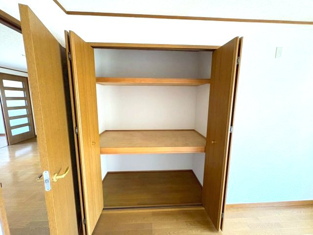 七々色ハイツの収納