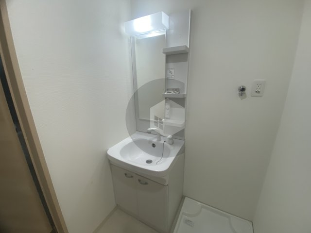 Jino放出の独立洗面台