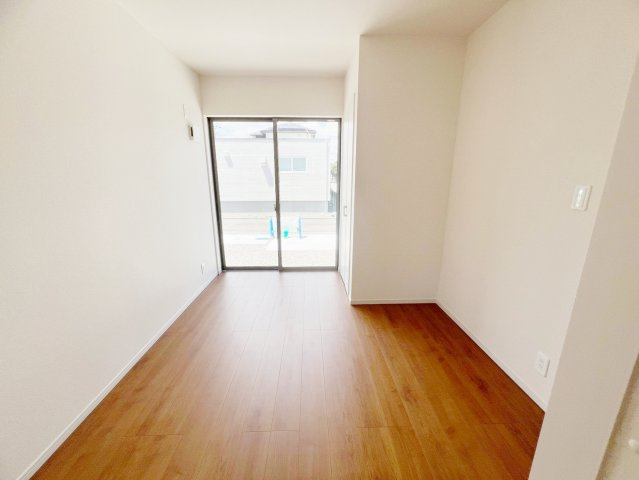 藤枝市藤岡2丁目／5期の洋室