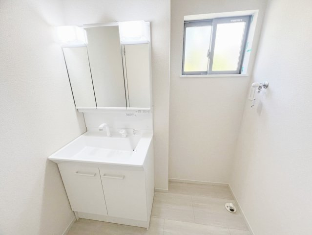 藤枝市藤岡2丁目／5期の独立洗面台
