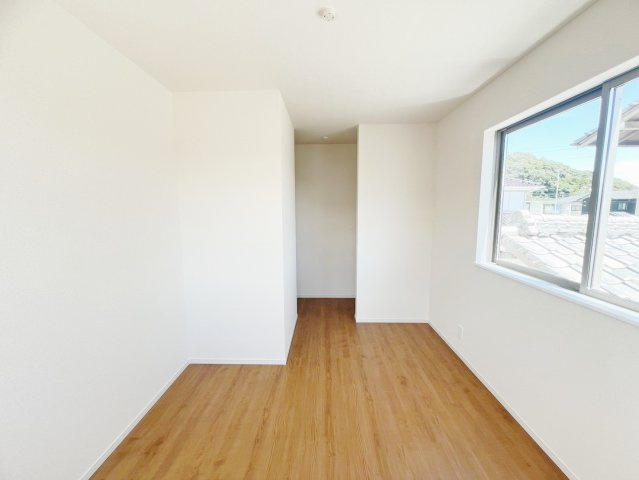 藤枝市藤岡2丁目／5期の洋室