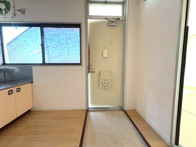 フォーリストハイムB棟の玄関