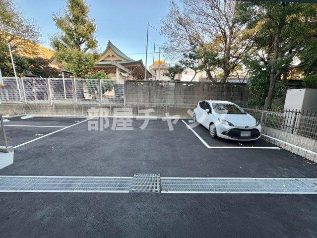 パルティール高畑アネックスの駐車場
