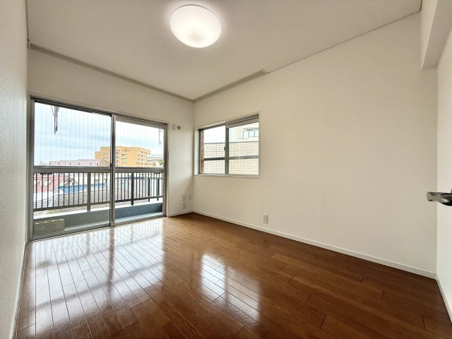 三旺マンション本山の寝室