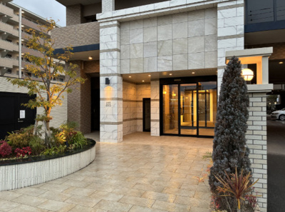 【エントランス】 | アメックス波多江駅前