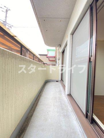 大阪市東淀川区東中島５丁目の賃貸マンションのバルコニー