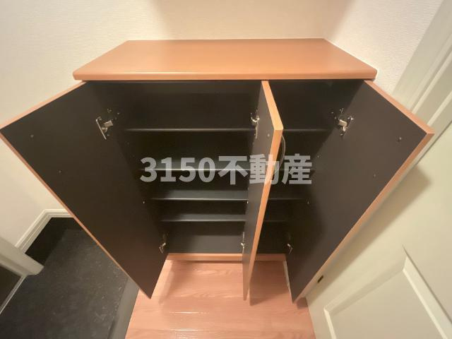 メゾンセレストＡの収納|シューズBOX