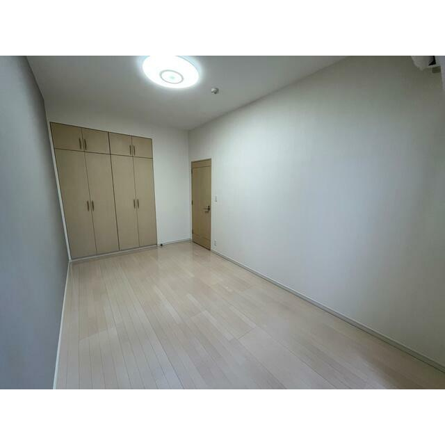 Feel A 渋谷の寝室|落ち着いた色調の寝室です