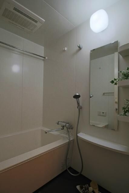 エスティメゾン赤羽の浴室