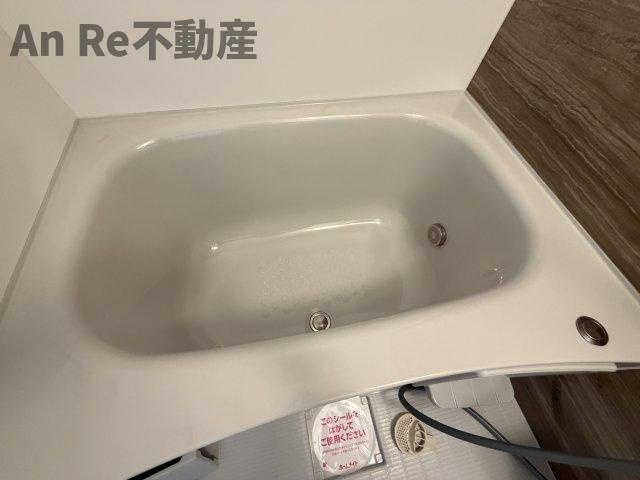 川口市大字安行領根岸のアパートの浴室