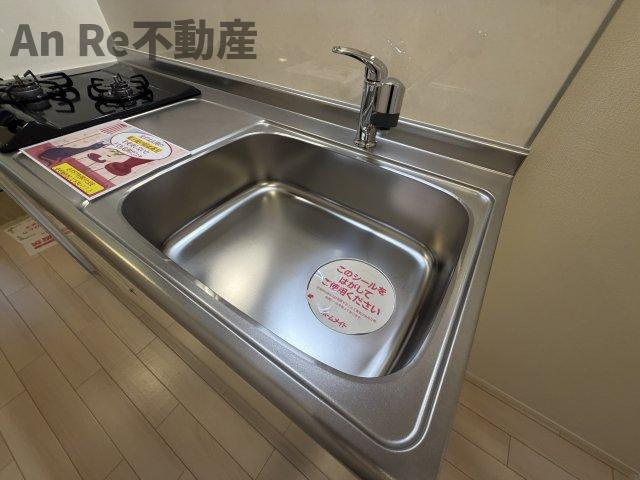 川口市大字安行領根岸のアパートのキッチン