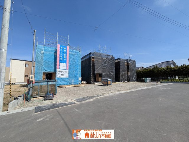 【前面道路含む現地写真】 | 【月々５ 万 円 台～・おまとめ不要】古川休塚全3棟　2号棟