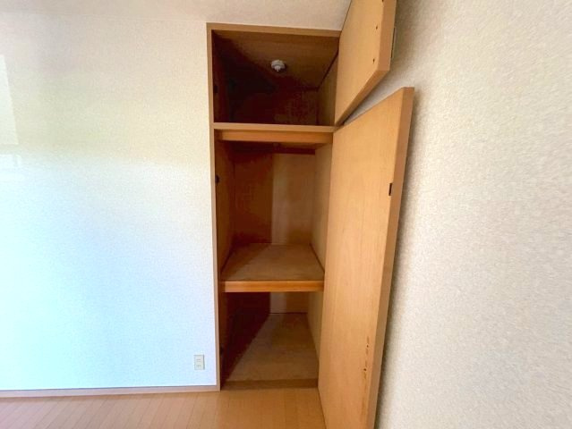 パインアベニューの収納