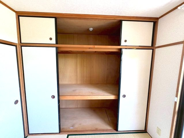 パインアベニューの収納