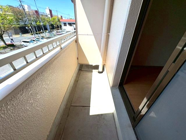 パインアベニューのバルコニー