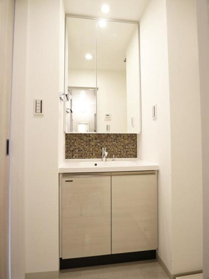 【洗面所】 | パークルール神田司町ロンド | ※写真は同タイプ住戸です。