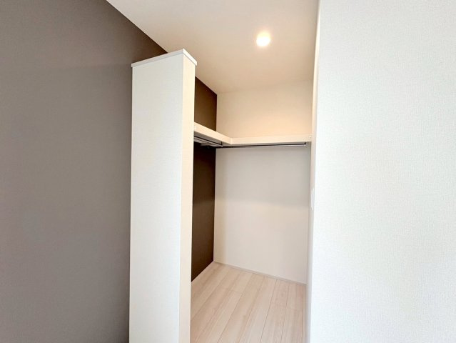 リーブルファイン　岐阜市西川手　全4区画分譲の収納|枕棚付きのウォークインクローゼット！