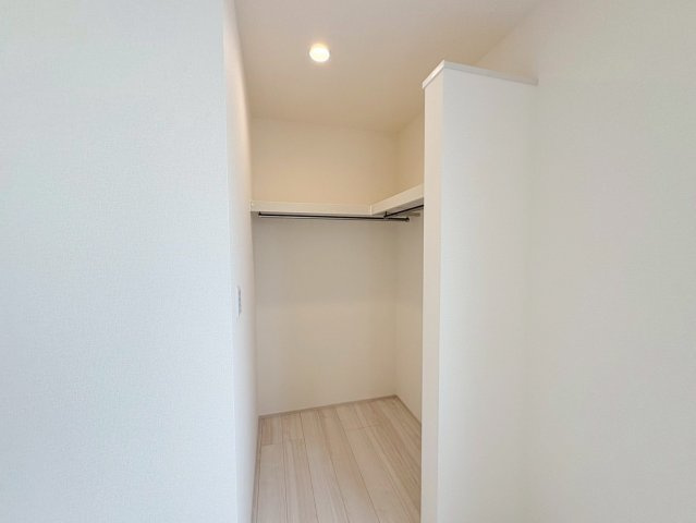 リーブルファイン　岐阜市西川手　全4区画分譲の収納|枕棚付きのウォークインクローゼット！