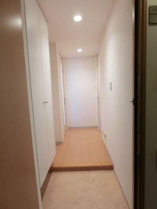 ＨＯＵＳＥ岩本町の玄関