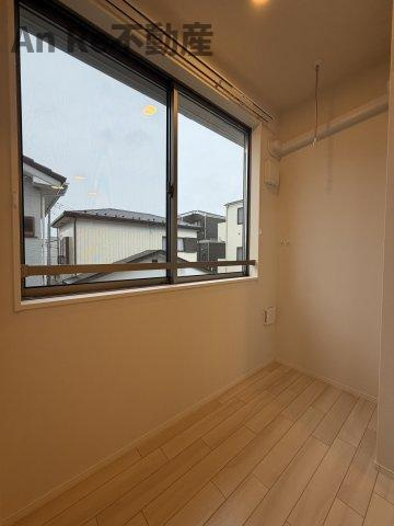 川口市大字安行領根岸のアパートのバルコニー