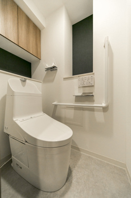 【トイレ】 | ムニレジデンス上野 | ※写真は同タイプ住戸です。