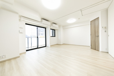 【居間・リビング】 | ムニレジデンス上野 | ※写真は同タイプ住戸です。