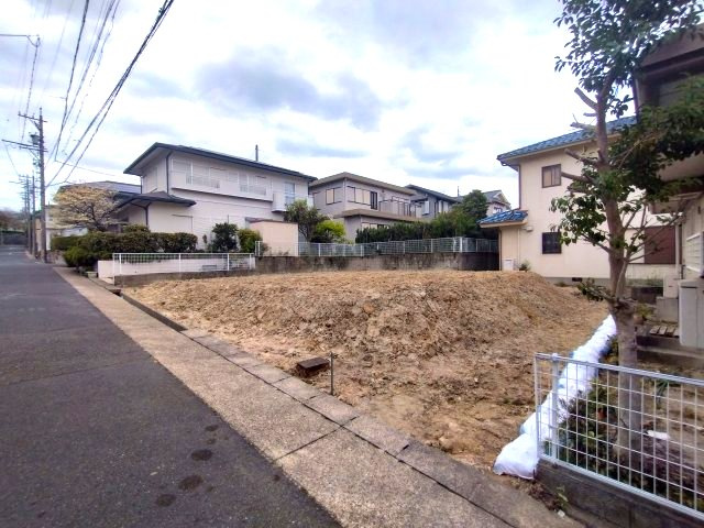 緑区篭山1期　売地の前面道路含む現地写真|現地写真　※令和8年4月9日撮影