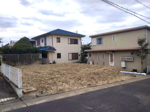 緑区篭山1期　売地の外観|現地写真　※令和8年4月9日撮影
間口13.3mと広々とした土地です。