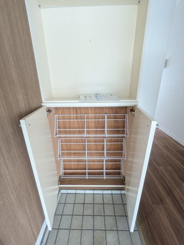 コーポ高橋の玄関