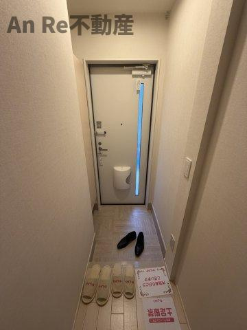 川口市大字安行領根岸のアパートの玄関