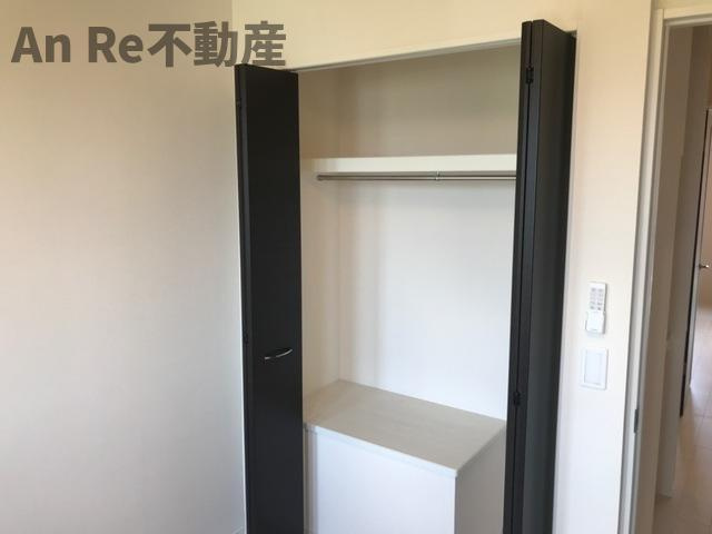 川口市大字安行領根岸のアパートの収納