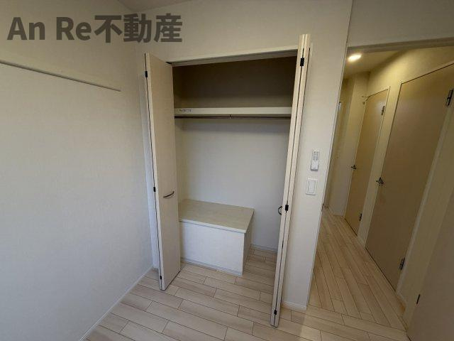 川口市大字安行領根岸のアパートの収納