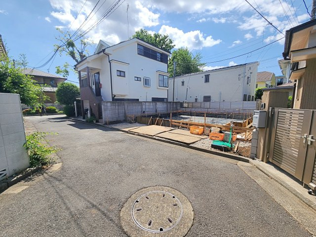 練馬区石神井台1丁目 限定1棟の外観|石神井台1丁目の落ち着いた住宅地に誕生します
自然豊かな石神井公園まで徒歩3分
大小の公園が点在する自然豊かな住環境です