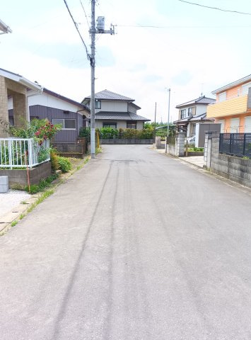 つくば市栗原　第2　の前面道路含む現地写真