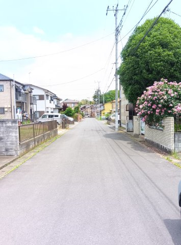 つくば市栗原　第2　の前面道路含む現地写真