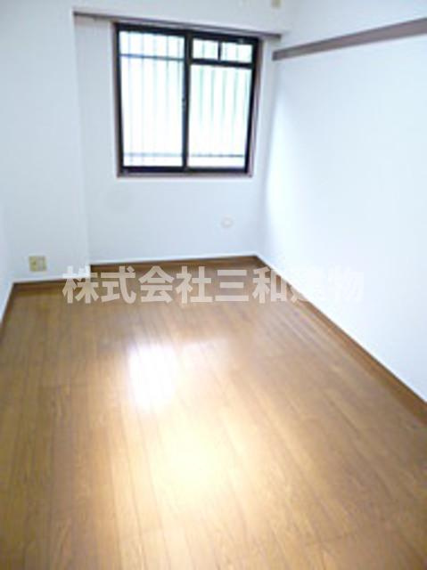 エディフィシオ成増の居間・リビング|同間取り別室の参考写真です