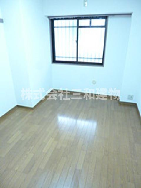 エディフィシオ成増の居間・リビング