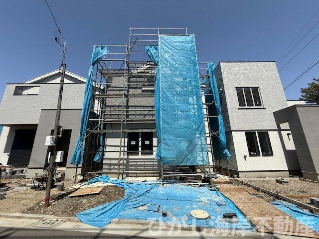 茅ケ崎市柳島海岸　新築戸建　全19区画の外観|4月11日撮影　建築中　現地外観
