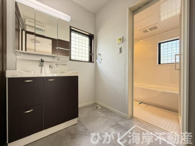 茅ヶ崎市香川4丁目　中古戸建の脱衣所|新規リフォーム完了！　脱衣スペース