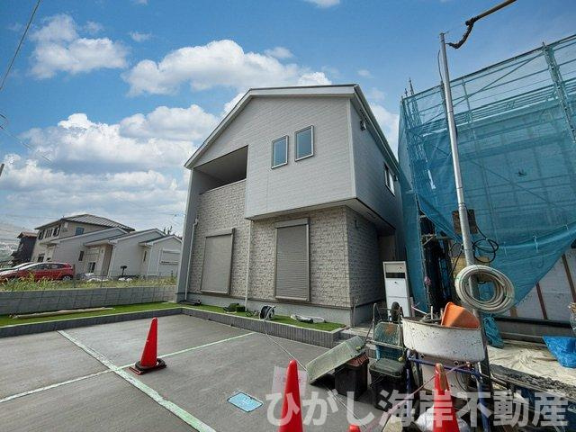 大磯町国府新宿　新築戸建　全５棟の外観|7月25日撮影　建築中　現地外観