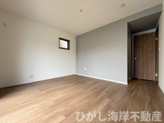 平塚市菫平　新築戸建　の内装|7.7帖　洋室